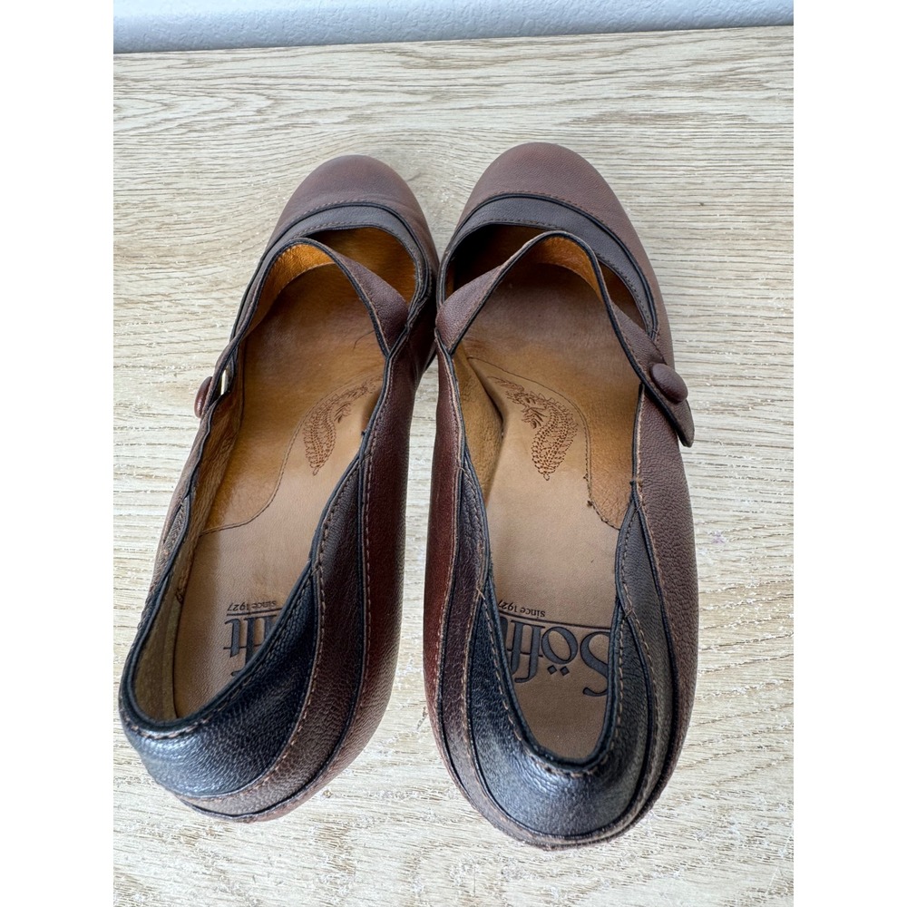 Sofft Brown Leather Mary Jane Pumps Round Toe Button Strap Heels Womens Size 8 M - Picture 10 of 16